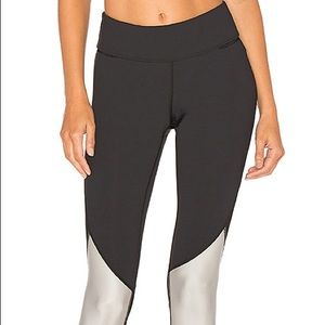 ALALA Captain Crop Legging - Black & Silver